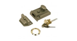 Yale P77 Traditional Nightlatch (pb)