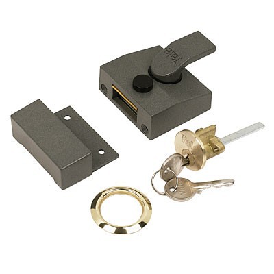 Yale P-85 Deadlocking Nightlatch (DMG)